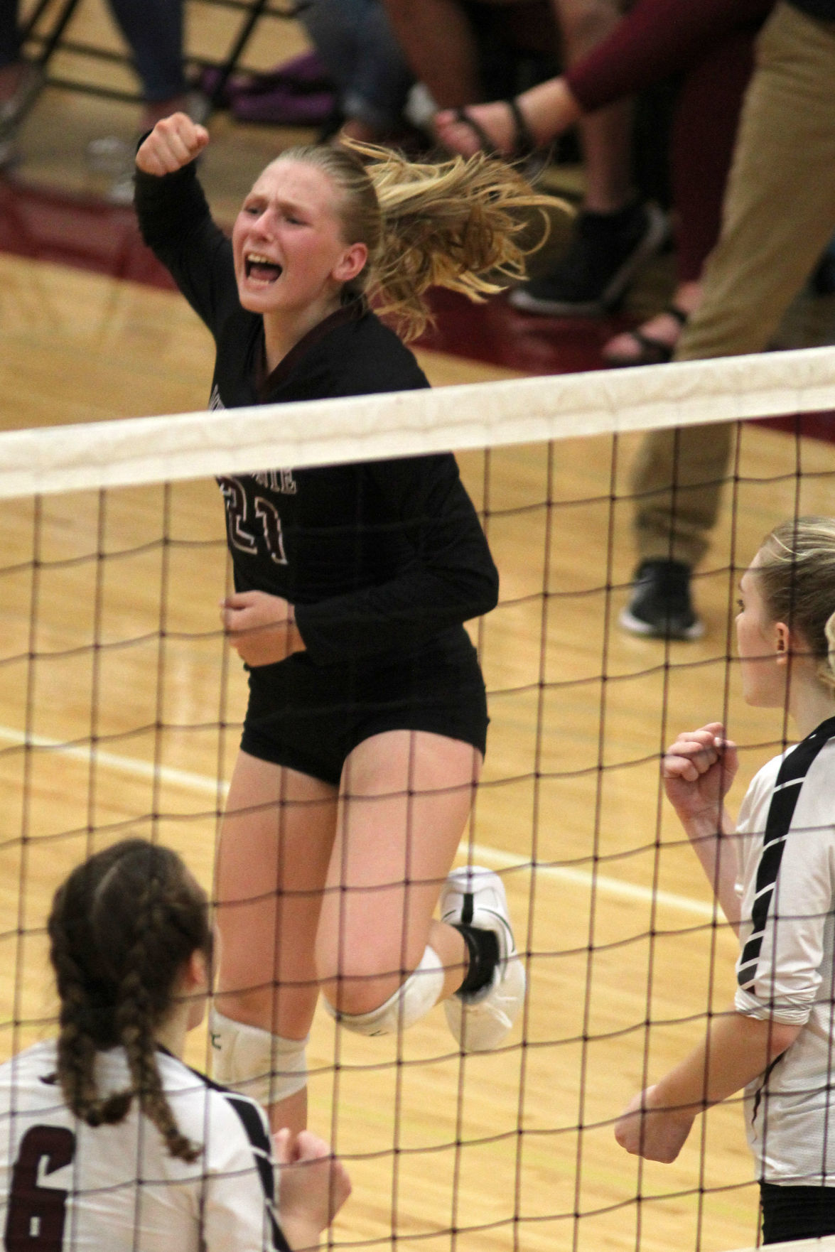 Medford at Menomonie volleyball 10-10-19